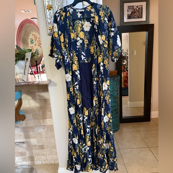 Reformation Winslow Maxi Kimono Dress - Picture 8 of 17